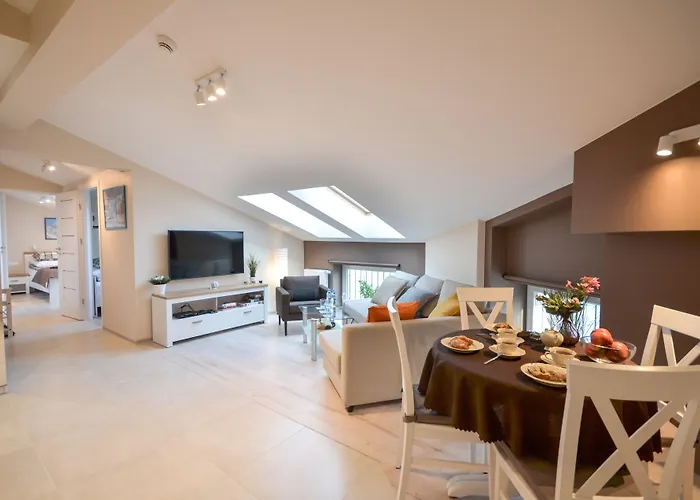 Old Town Vistula Premium Aparthotel 4*