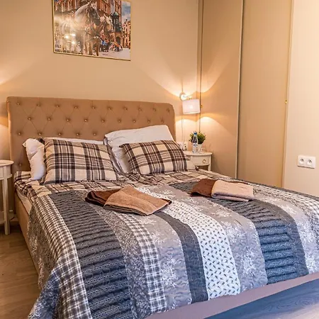 Old Town Vistula Premium Aparthotel 3*